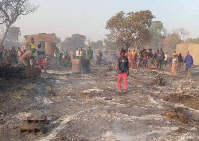 Kédougou : Concessions réduites en cendres à Bantako, le plus grand site d’orpaillage