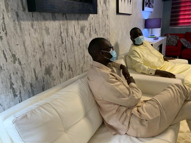 Condoléances: Le leader du Pastef Ousmane Sonko chez Dethie Fall
