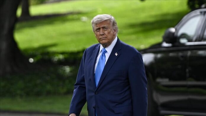Cette confrontation directe et les déclarations incendiaires de Donald Trump marquent un tournant critique dans les relations déjà tendues entre les États-Unis, Israël et l'Iran, faisant craindre une escalade majeure dans la région.