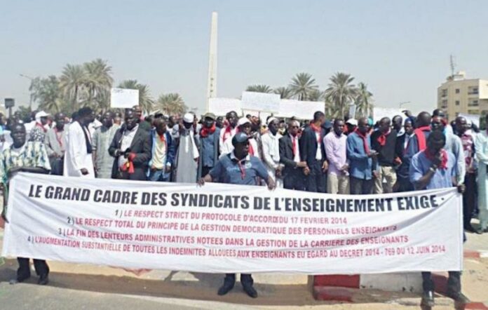 Ponctions des salaires des enseignants