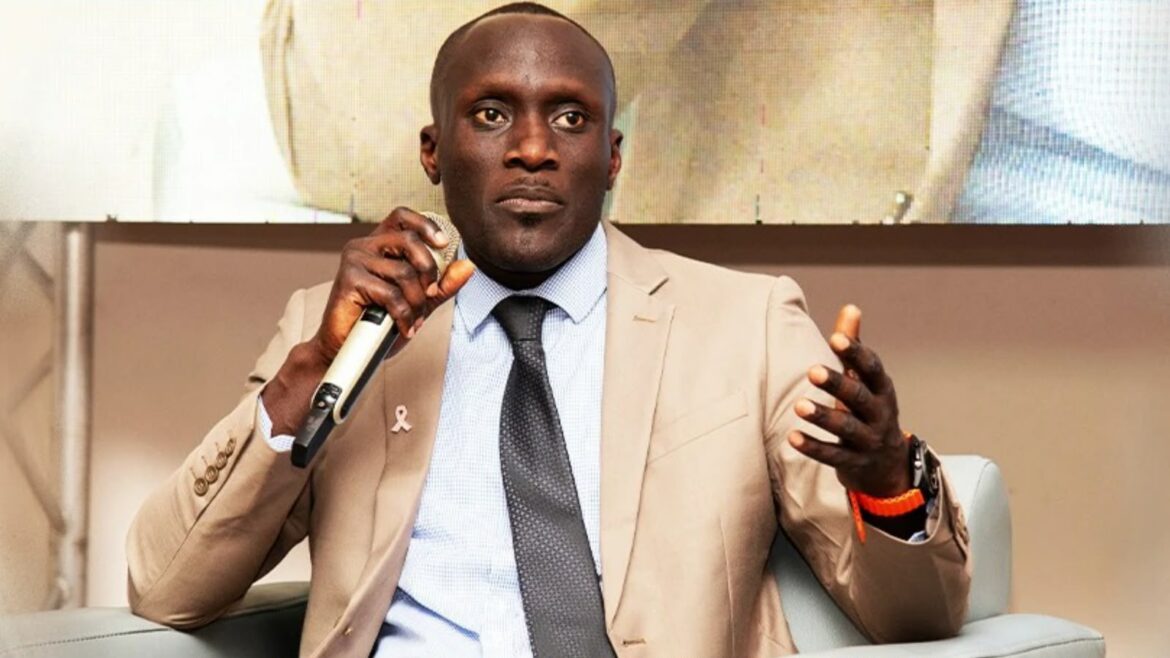 La nomination d'Habibou Dia comme directeur de la communication au ministère de la Communication et des Relations avec les Institutions a déjà déclenché des réactions diverses parmi les journalistes, certains d'entre eux craignant un retour à une politique perçue comme hostile envers la presse.   