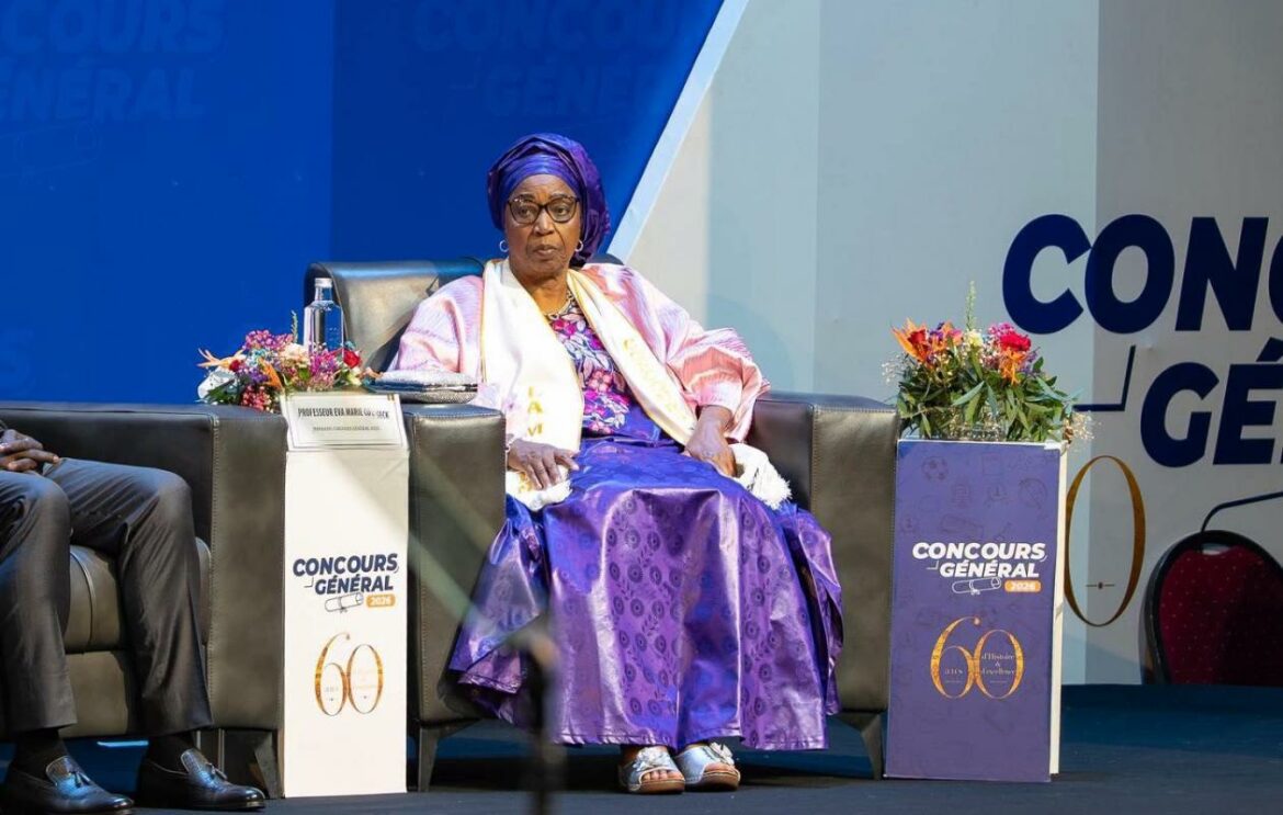 Désignée marraine du Concours général 2026 par le président Bassirou Diomaye Faye, l’ancienne ministre de la Santé Awa Marie Coll Seck a confié avoir été totalement surprise par cette distinction. Depuis les États-Unis, où elle participait à un conseil d’administration, elle a appris la nouvelle avec émotion avant de mesurer l’ampleur de la mission qui l’attend auprès des futurs lauréats.