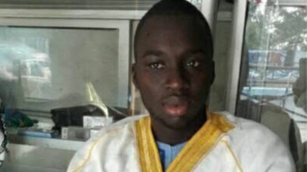 La rupture entre Ousmane Sonko et le président Bassirou Diomaye Faye continue de provoquer des remous au sein des militants et responsables politiques. À Koungheul, le coordonnateur de la JPS a annoncé sa démission à travers un message publié sur WhatsApp. Tout en réaffirmant son respect pour le président de PASTEF, il a décidé, après réflexion, de poursuivre son engagement aux côtés du chef de l'État.