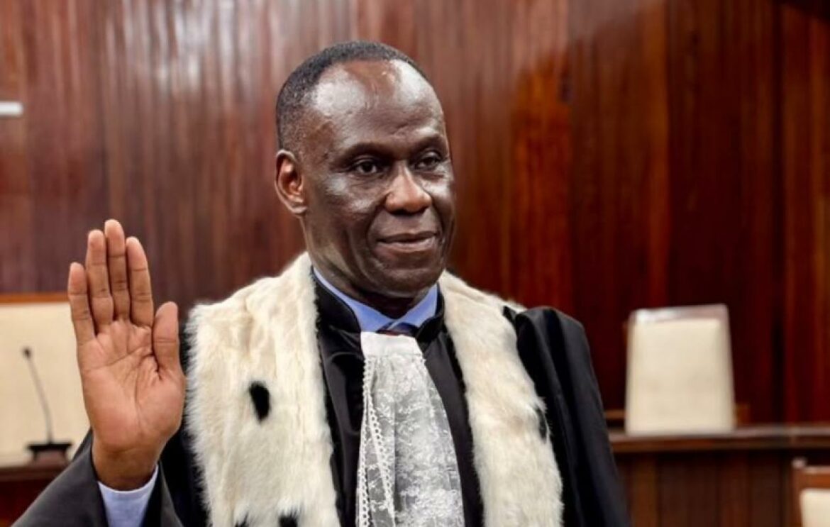 Le magistrat de haut rang Ousmane Diagne a été officiellement installé aujourd’hui dans ses fonctions de président du Conseil constitutionnel lors d'une audience solennelle de prestation de serment. Nommé par décret le 13 juillet dernier par le président de la République, Bassirou Diomaye Faye, il succède ainsi à Mamadou Badio Camara.