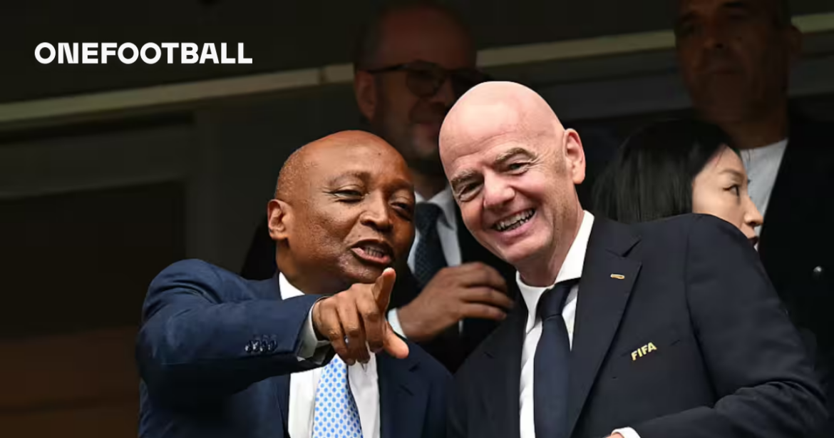 Ce mercredi 6 août 2026, la Confédération africaine de football (CAF) a publiquement affiché son soutien à Gianni Infantino dans l’affaire dite « Forward Enterprise ». Par ailleurs, dans un communiqué, le Comité exécutif de l’instance africaine appuie la position du président de la FIFA. En outre, il soutient aussi celle de son secrétaire général Mattias Grafström concernant ce projet désormais retiré.