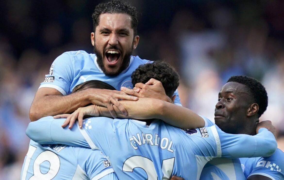 Recruté 75 millions d'euros à Everton, l'attaquant sénégalais a disputé sa première rencontre avec les Citizens. Titularisé à gauche de l'attaque, le nouveau numéro 7 de City n'a pas impressionné. 