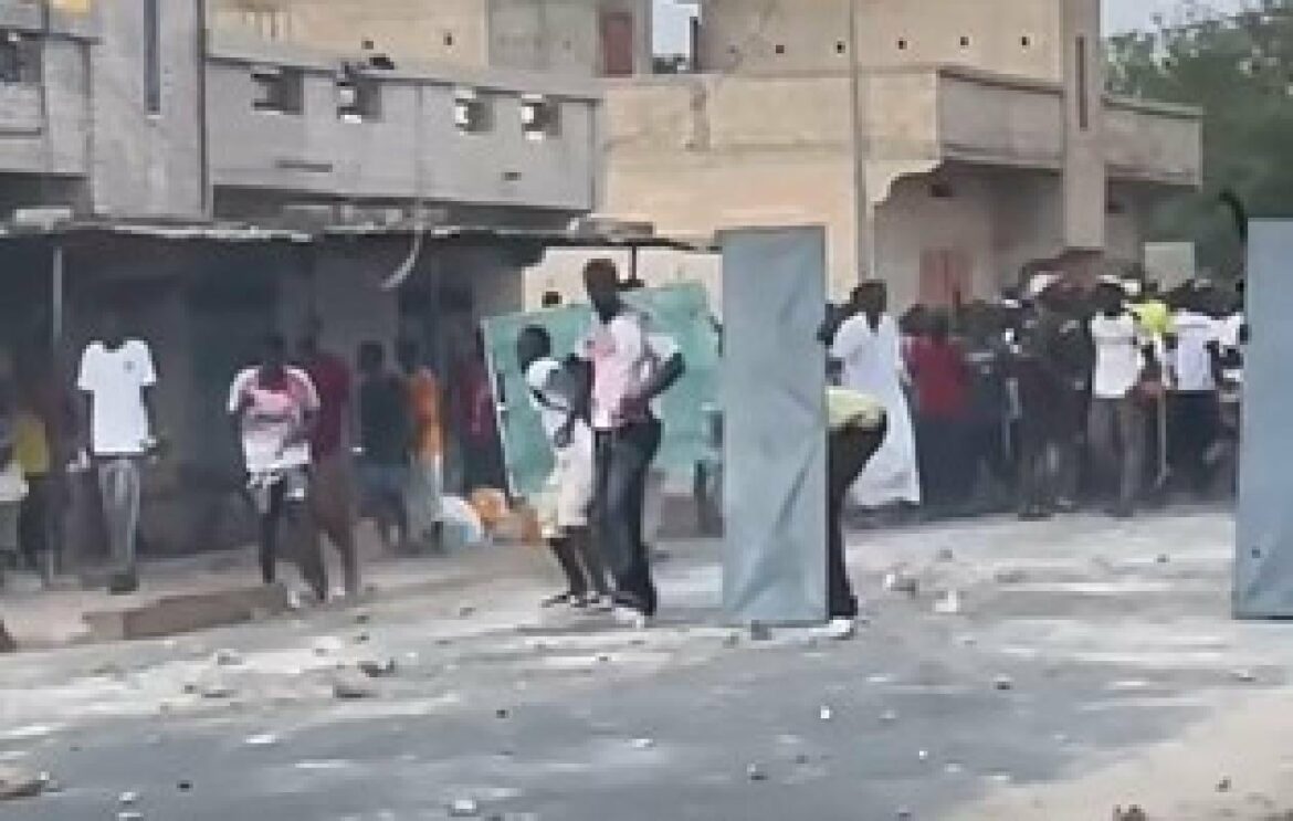 Darou Khoudoss : un match de Navétanes vire à la violence, des biens saccagés