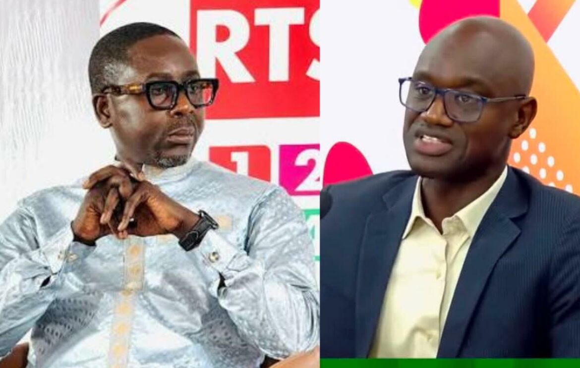 Le directeur général de la Radiodiffusion télévision sénégalaise (RTS) a mis fin aux fonctions de rédacteur en chef de l’actualité internationale  d’Alioune Badara Kane. La décision, signée le 12 octobre 2026, prend effet à compter de sa date de signature.  Alioune Badara Kane demeure journaliste à la direction de la télévision nationale, selon le document.