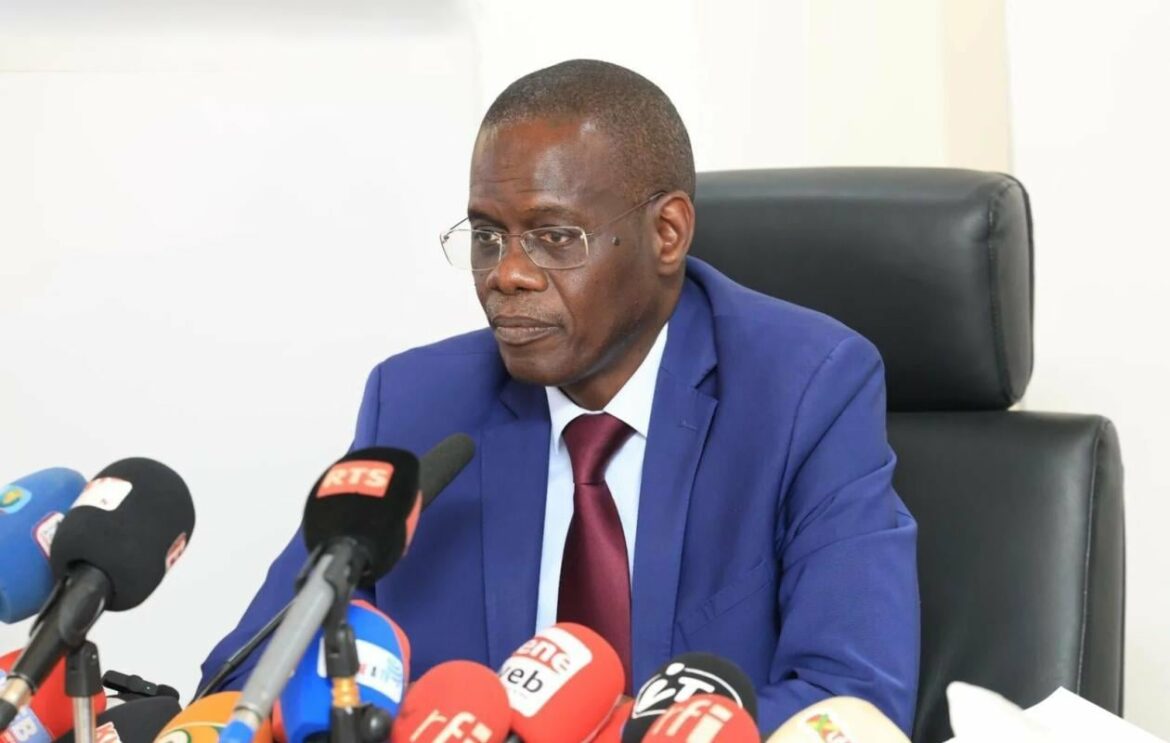 Le Premier ministre Ahmadou Al Aminou Lô monte au créneau, après le refus du groupe parlementaire Pastef-Les Patriotes d’adopter le projet de loi de finances rectificative (PLFR) 2026 en commission des finances et du contrôle budgétaire de l’Assemblée nationale.